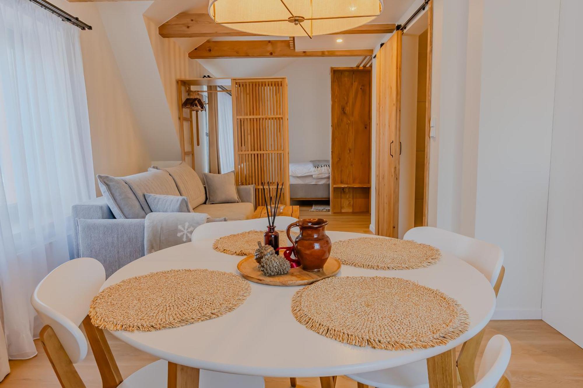 Apartment Strazyska 7
