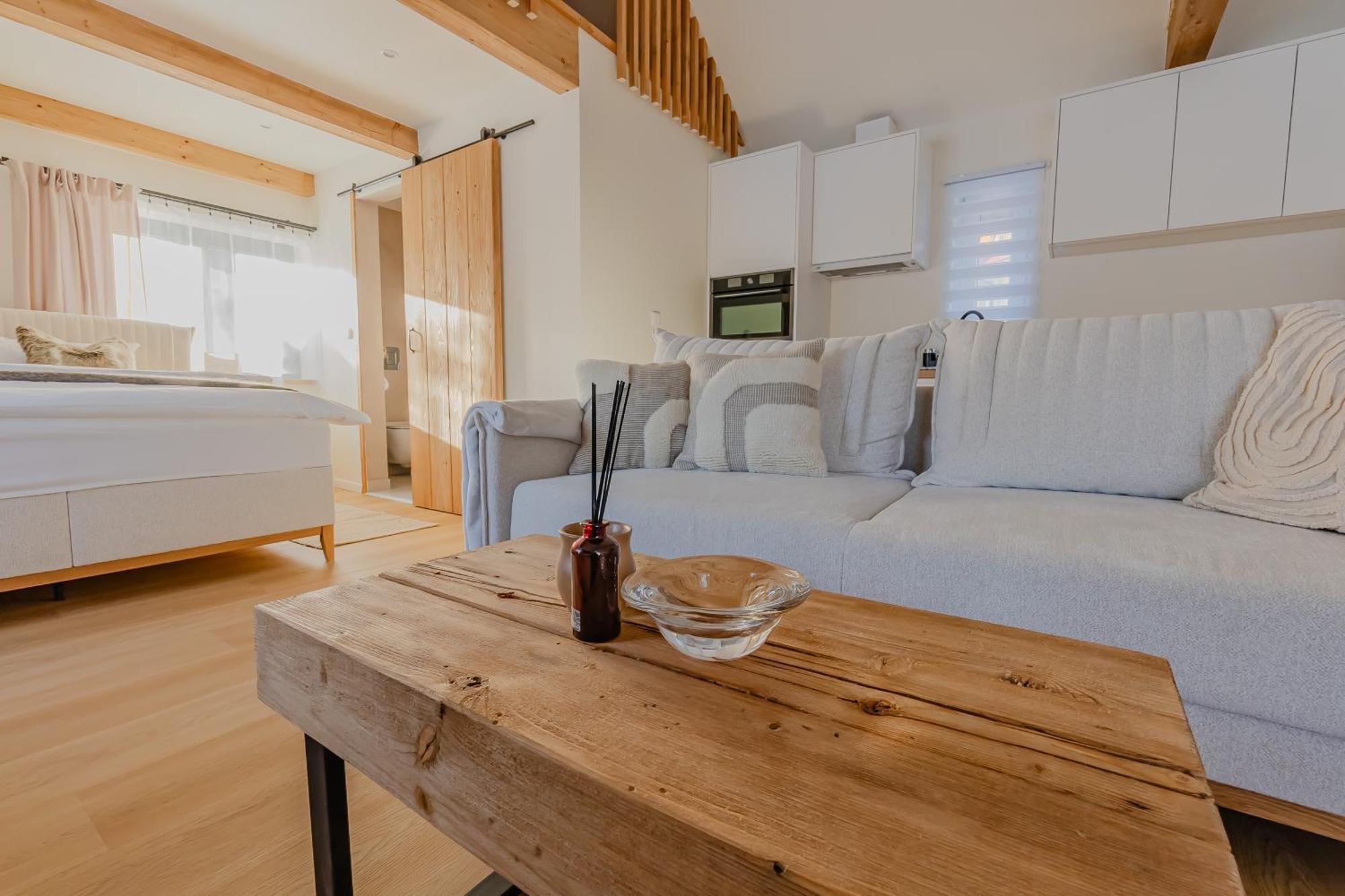Apartment Strazyska 7