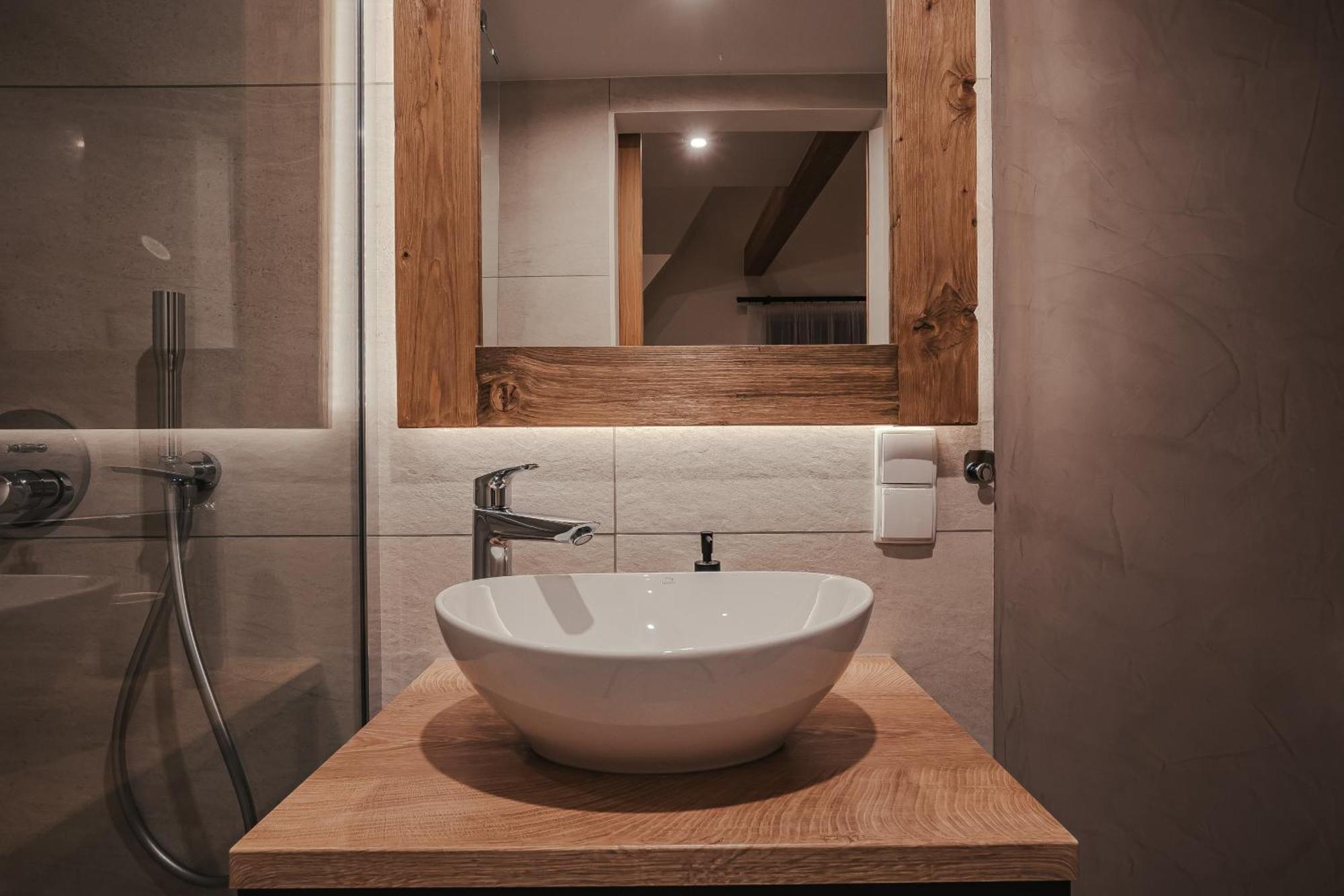Apartment Strazyska 7 *